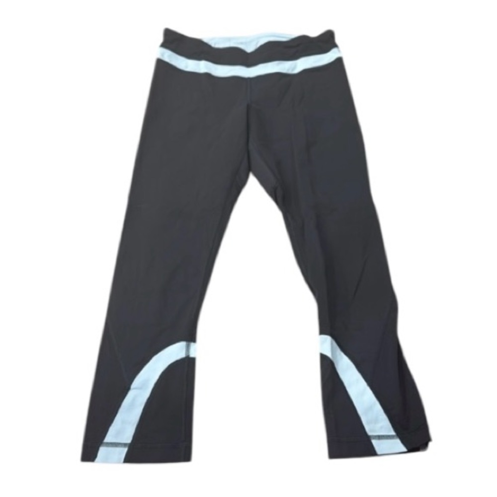 lululemon athletica Black and Blue Crop Leggings Form-Fitting Design Women’s 6
